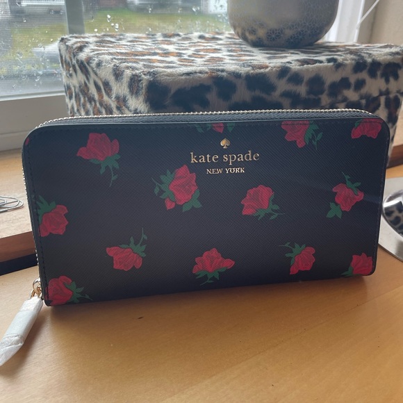 Kate Spade Madison Ross Toss Rose Printed Large Continental Wallet; NWT - Picture 9 of 15